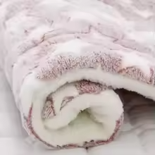 "Cama Esteira Pet de Flanela – Para Cães e Gatos, Pequeno ao Grande Porte"