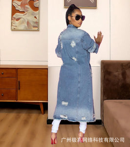 Casaco jeans longo com botões frontais e bainha crua rasgada, cardigan feminino